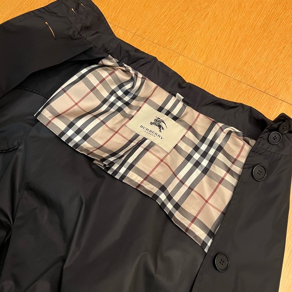 Burberry Rain Coat - Picture 10 of 12